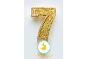 Свеча цифра "7" с блестками золото_фото Свеча цифра "7" с блестками золото
